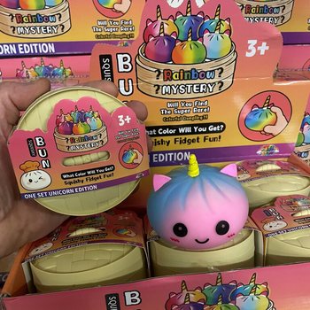 RAGE - Squishy Bun Dumplings SUURI - UNICORN EDITION (8,5 x 8,5 x 7,5 cm) (12 kpl)