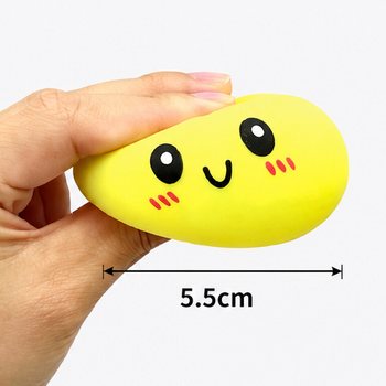 RAGE - Squishy Dumpling -nyytit PIENI (Koko 5.5 x 5.5 x 3 cm) - Viral 2026 Fidget-lelu (24 kpl)