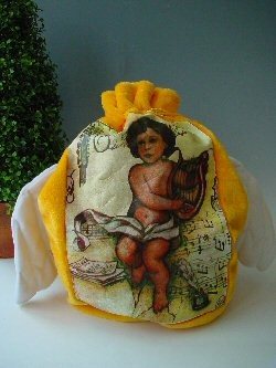 Pieni lahjapussi tekoturkiksesta enkelinsiivillä (2 kpl pakkaus)