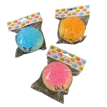 RAGE - Squishy Dumpling ISO (Koko 9 x 9 x 4 cm) - Viral 2026 Fidget-lelu - ROIKKUKORTILLA (24 kpl)