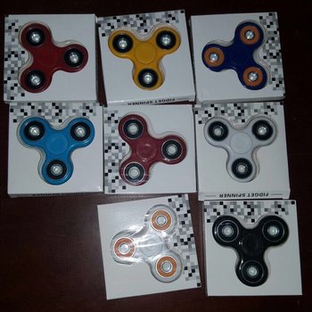 Fidget Spinnerit / Hand Spinnerit - 20 kpl - Tukkumyynti