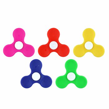 Muoviset Fidget Spinnerit Esittelylaatikossa - V&auml;riyhdistelm&auml; (100 kpl)