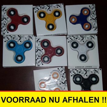 Fidget Spinnerit / Hand Spinnerit - 20 kpl - Tukkumyynti