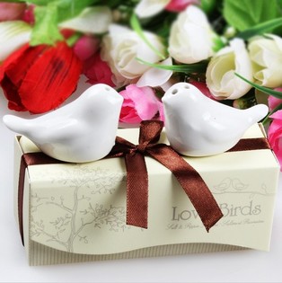 "LOVE BIRDS" Suola- ja Pippurisirotinsetti H&auml;&auml;lahja (5 kpl)