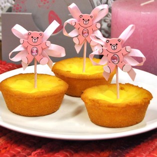 Syntymä-cupcake-koristetikku - Vaaleanpunainen Karhu (12 kpl)