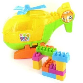 Suuri Helikopteri täynnä Rakennuspalikoita