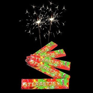 TÄHTISADETIKUT 16 CM - 8 PAKKAUSTA (10 KPL/PKT)