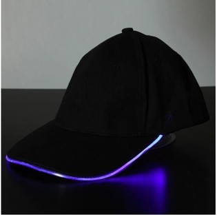 LOISTAVA LED-LIPPIS / PARTY CAPS - V&Auml;RI: PURPPURA (12 kpl)
